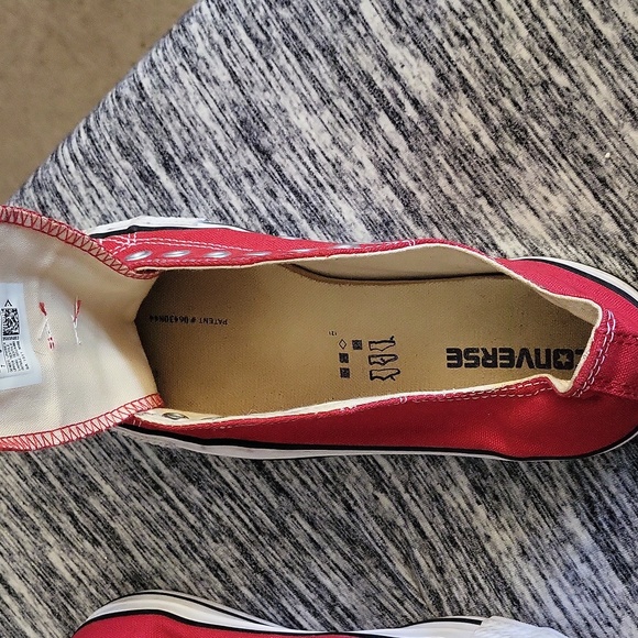 Converse - Picture 3 of 4